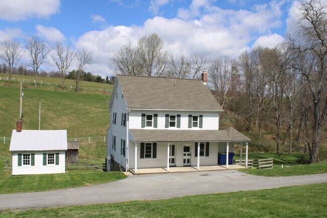 Primary Photo - Single Family Farm House