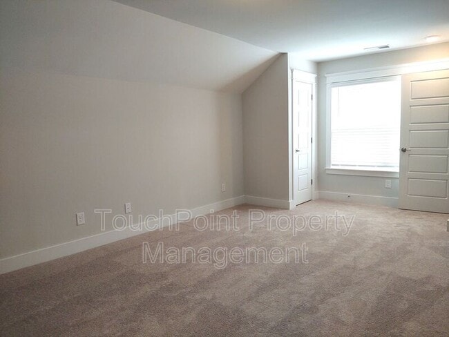 Building Photo - 4013 Belle Landing Rd