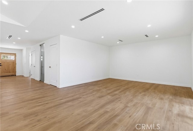 Building Photo - 5440 Alcove Ave