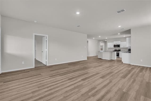 Building Photo - 16425 Rangerville Dr