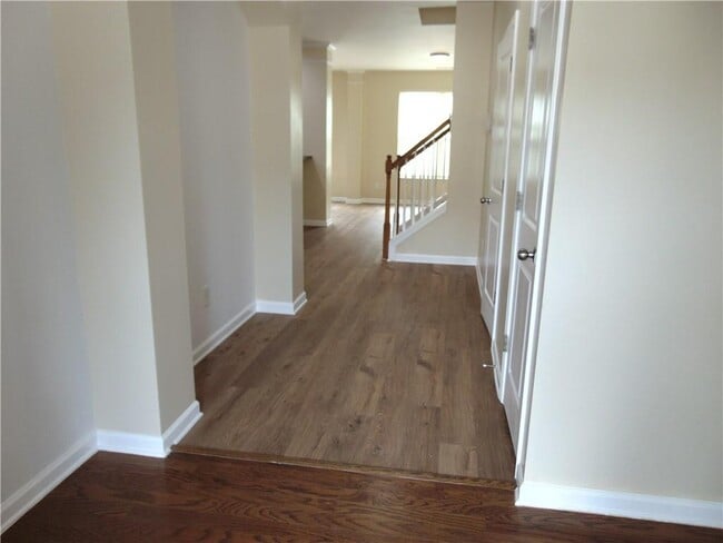 Building Photo - 5227 Mill Way