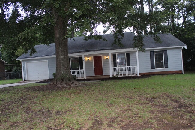 Building Photo - 446 Pheasant Run Dr