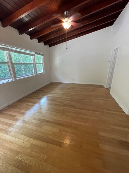 Building Photo - 2309 31st St