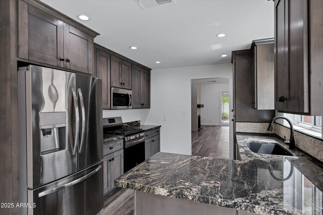 Building Photo - 11459 N 56th St