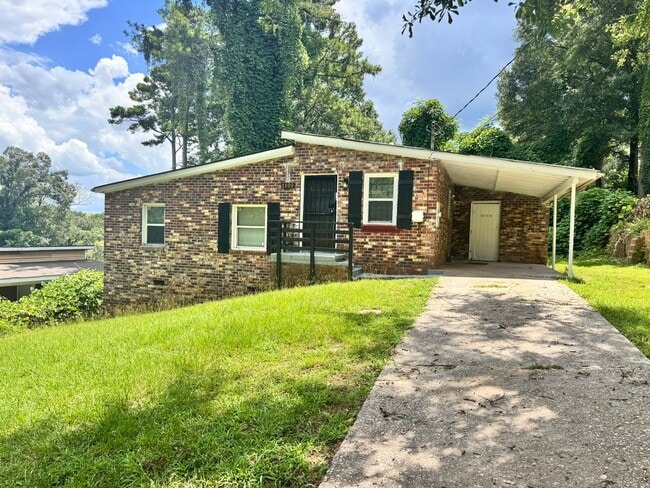 Primary Photo - Available for Immediate Move In - 4 Side B...