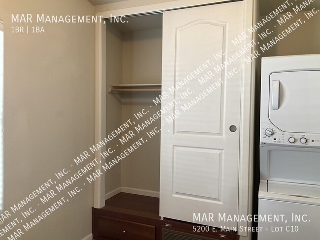 Building Photo - 5200 E Main St