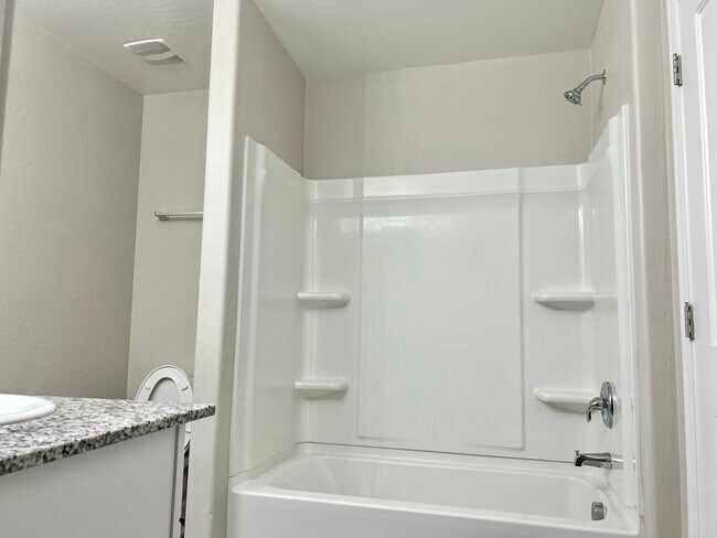 Building Photo - 1660 S Wooten St