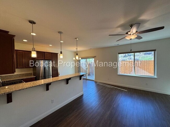 Building Photo - 1230 Saltern Dr