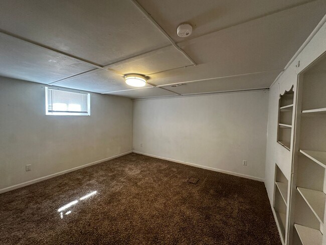 Building Photo - 1718 7th Ave