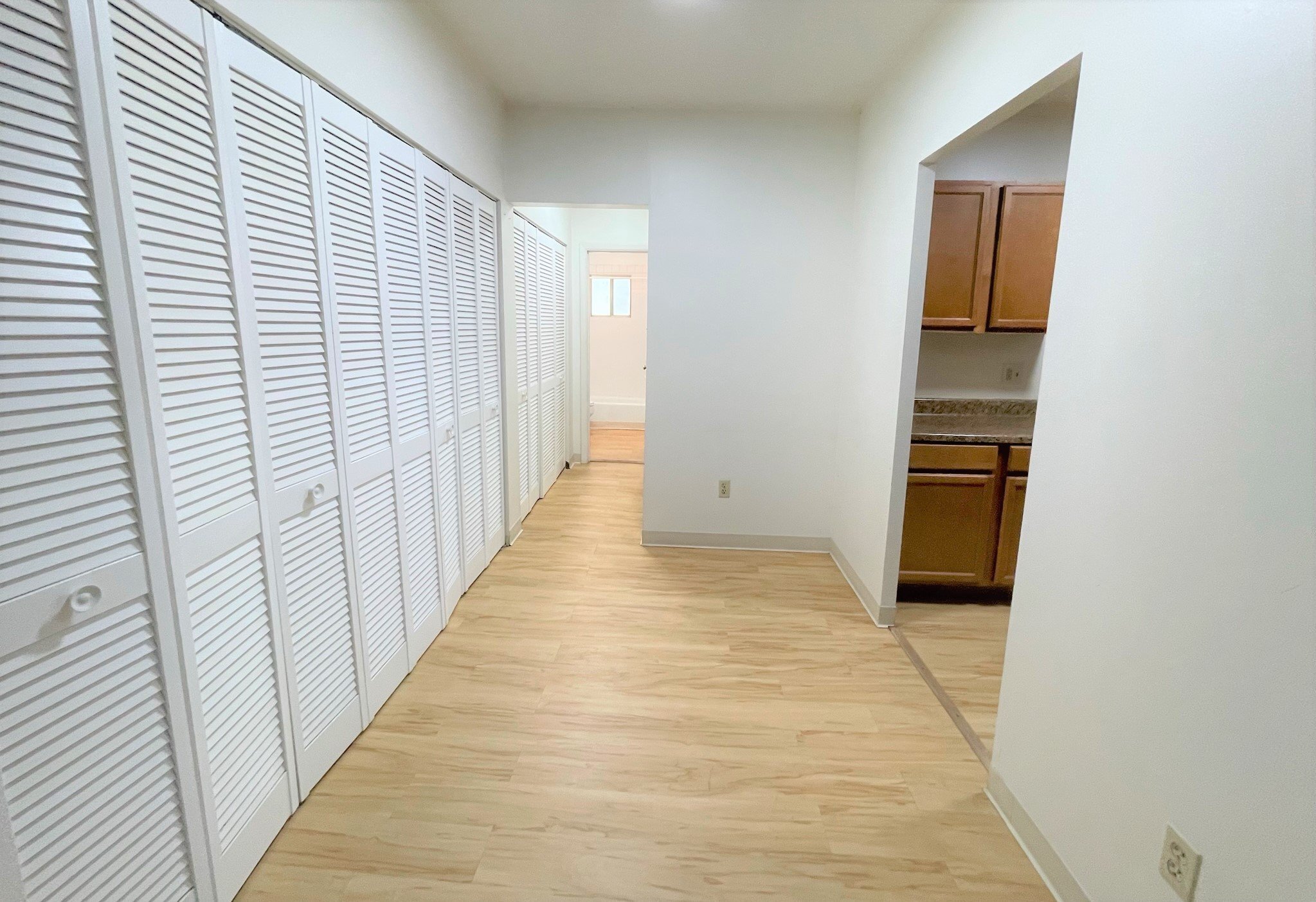 Building Photo - 6350 Forward Ave