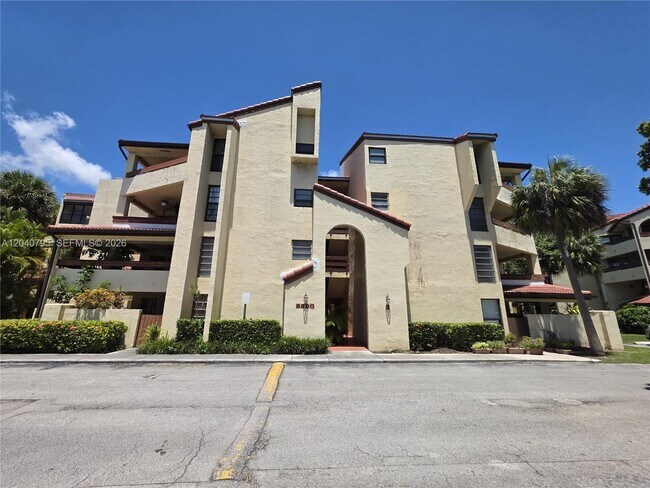 Building Photo - 8800 SW 123rd Ct
