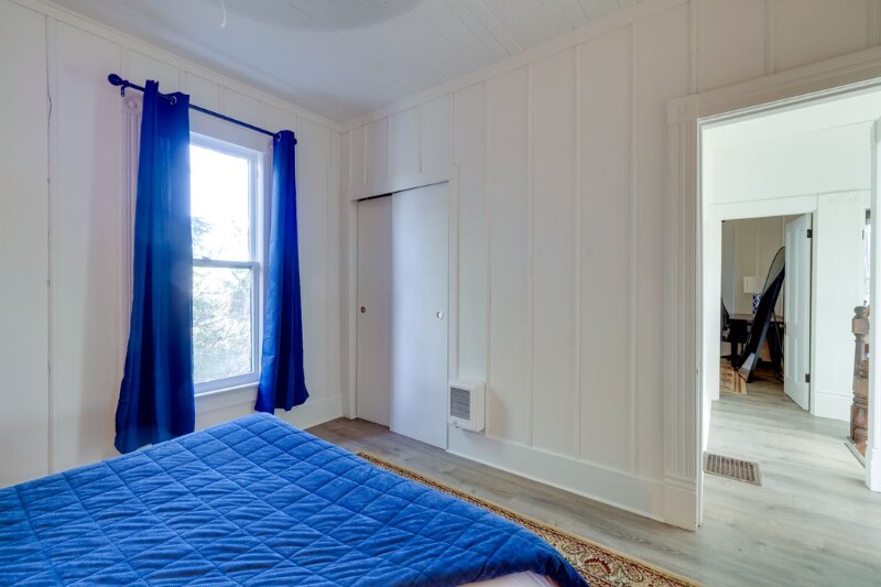 Building Photo - 414 S Holladay Dr