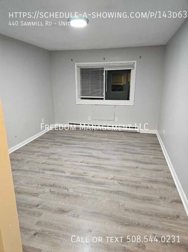 Building Photo - 440 Sawmill Rd