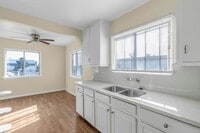 Building Photo - 10627 1/2 S Vermont Ave