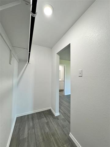 Building Photo - 833 Bluffview Dr