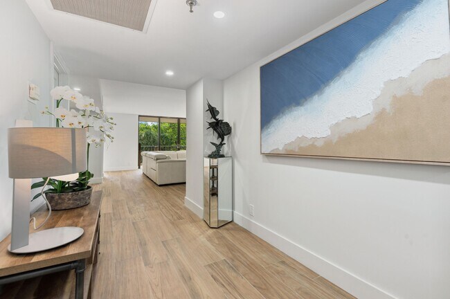 Building Photo - 4600 S Ocean Blvd