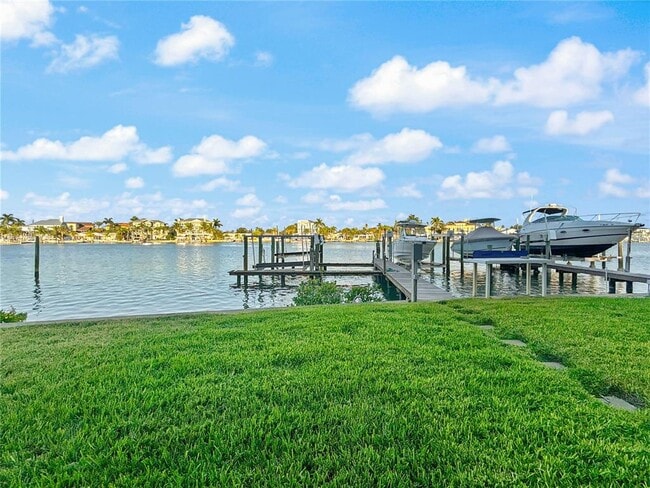 Building Photo - 2505 Bay Blvd
