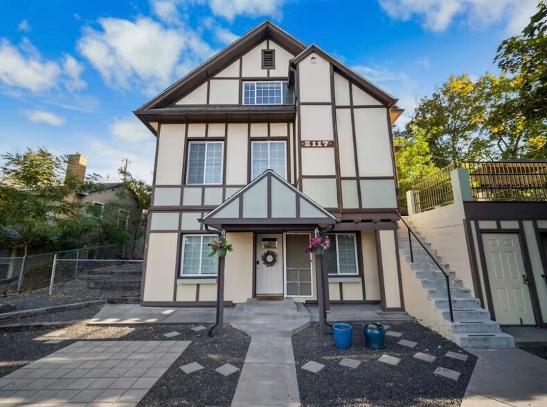 Exterior - 2117 W Riverside Ave