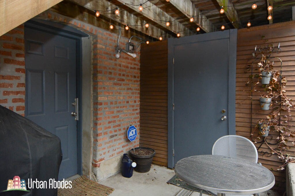 Building Photo - 1723 W Erie St