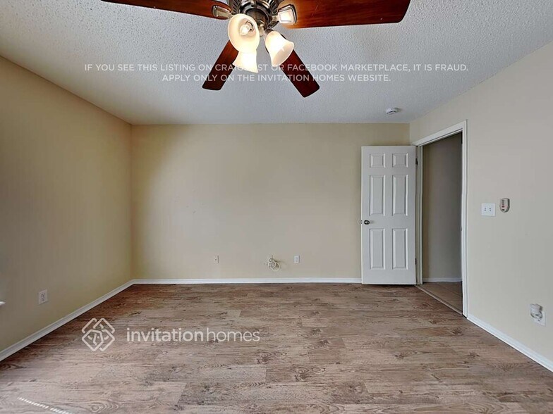 Building Photo - 7204 Lake Marsha Dr