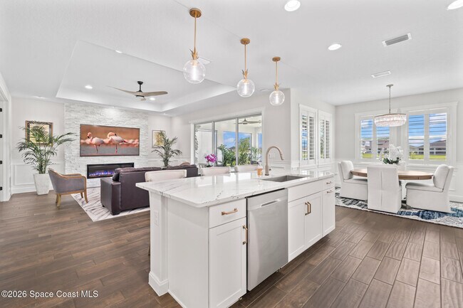 Building Photo - 2258 Pangea Cir