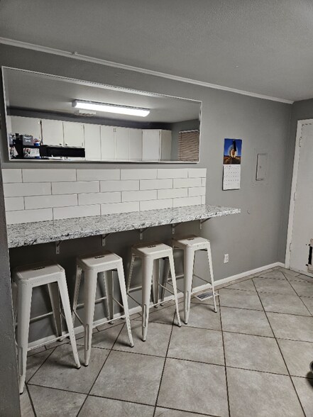 Building Photo - 248 W 270 N
