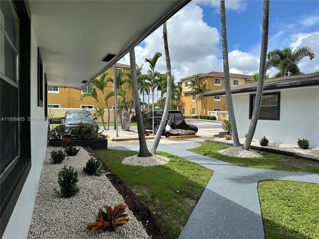 Building Photo - 116 NW 2nd Ave