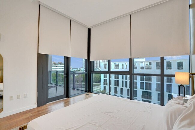 Building Photo - 1220 17th St