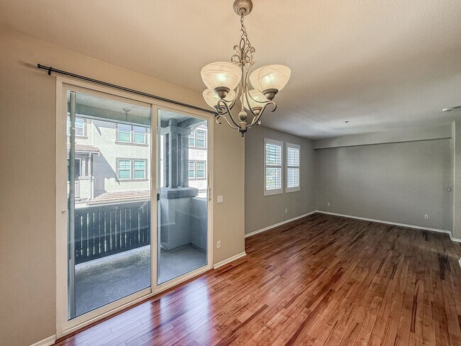 Building Photo - Great 1B/1.5BA Townhome in 4S Ranch