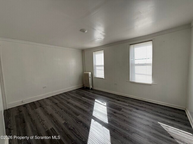 Building Photo - 216-216 14th Ave