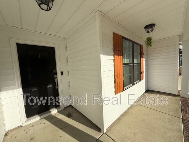 Building Photo - 83 Kotata Ave