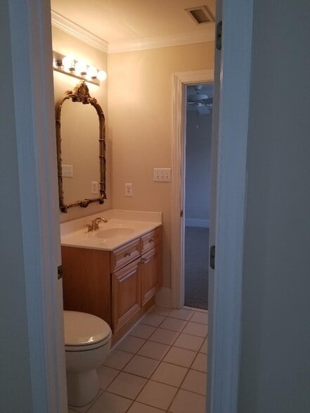 2nd bathroom - 19333 Beaufain St