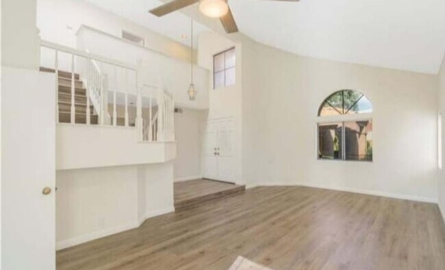 Building Photo - 1141 Vía Antibes