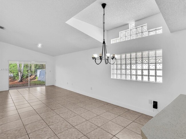 Building Photo - 4147 Sapphire Terrace