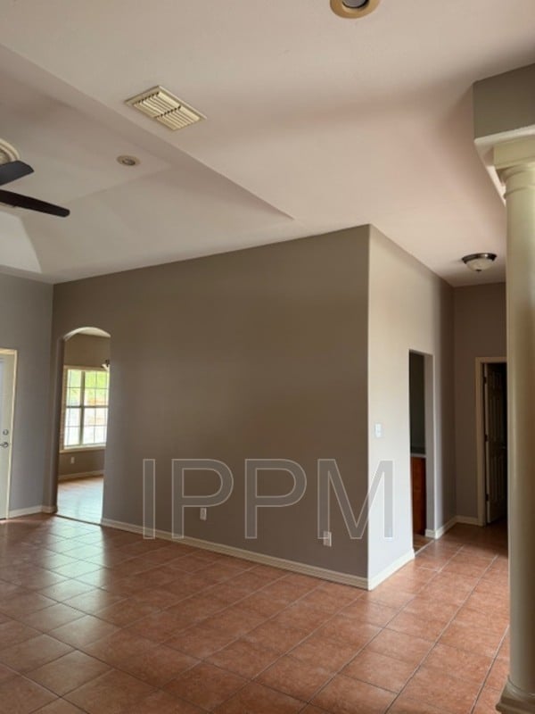 Building Photo - 3318 Champagne Ln