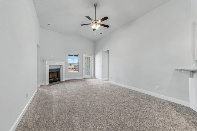 Building Photo - 201 Abercorn Dr