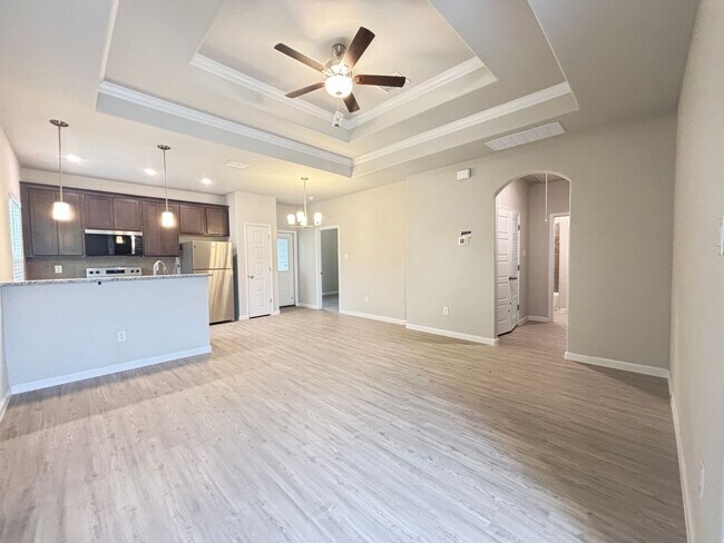 Building Photo - Stunning New Duplex Home in Seguin
