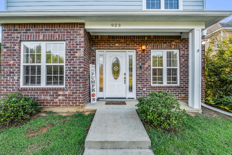 Building Photo - 923 Muirfield Dr