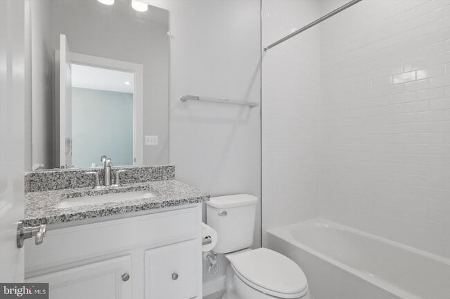 Building Photo - 1780 Cherry Birch St