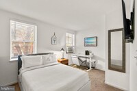 Building Photo - 628 S Paca St