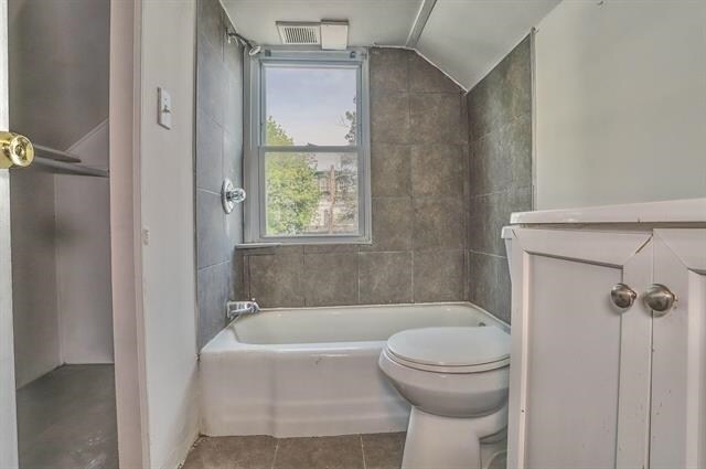 Building Photo - 166 St Pauls Ave