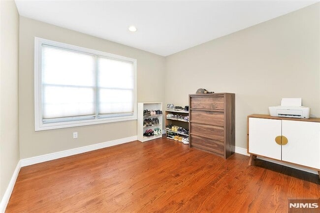 Building Photo - 210 Hackensack St