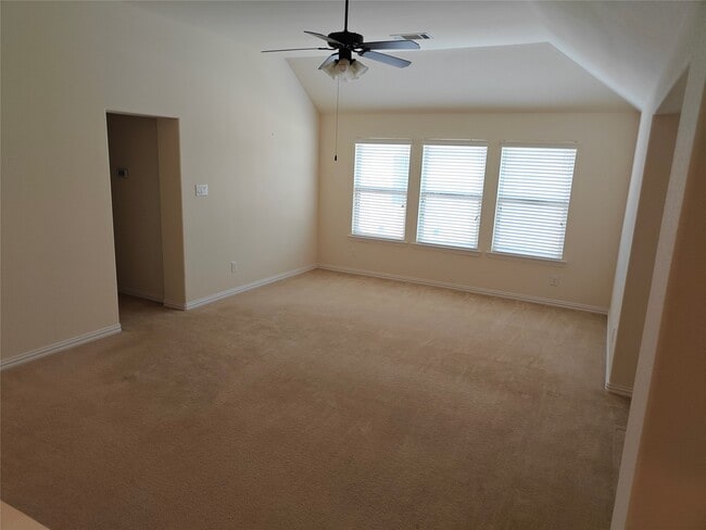 Building Photo - 5551 Twin Rivers Ln