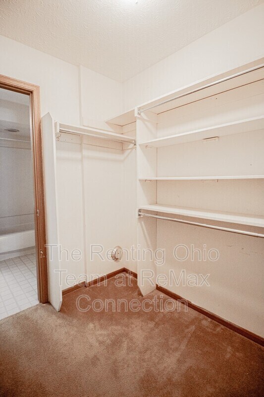 Building Photo - 6486 Reflections Dr