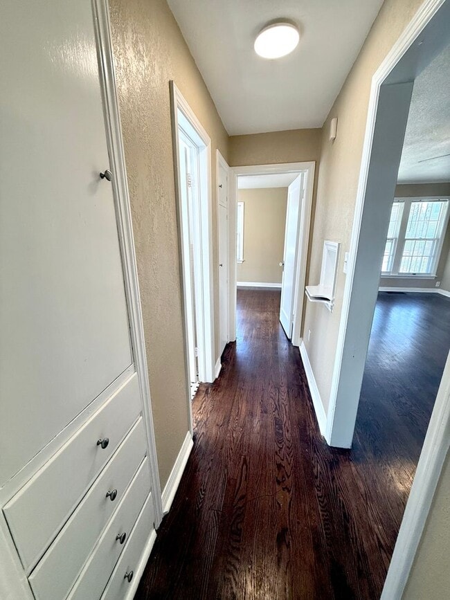 Building Photo - Cute 2Bed / 1Bath Home In NW OKC!!!