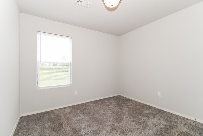 Building Photo - 12204 Wahoo Dr