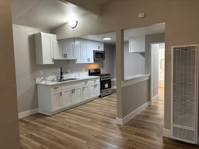 Floorplan - 331 East Wakefield Avenue