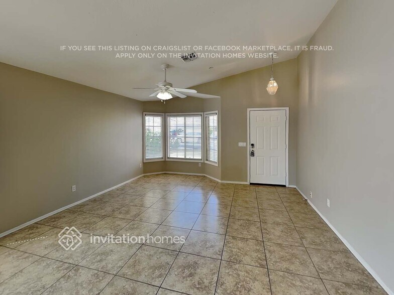 Building Photo - 12747 W Sharon Dr