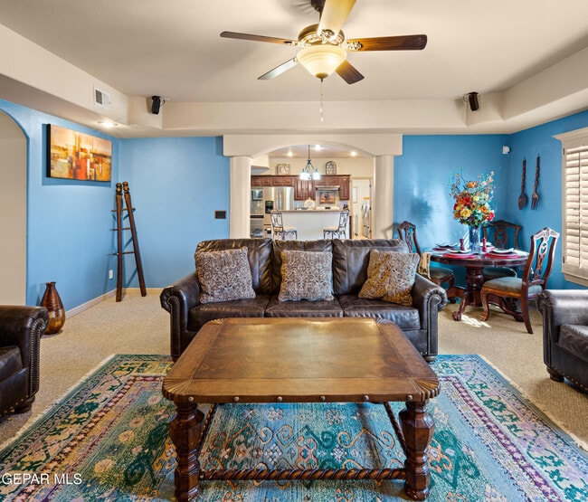 Building Photo - 6032 Valle Espanola Ln