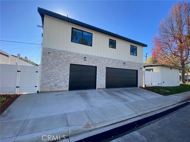 Building Photo - 1204 Kornblum Ave.